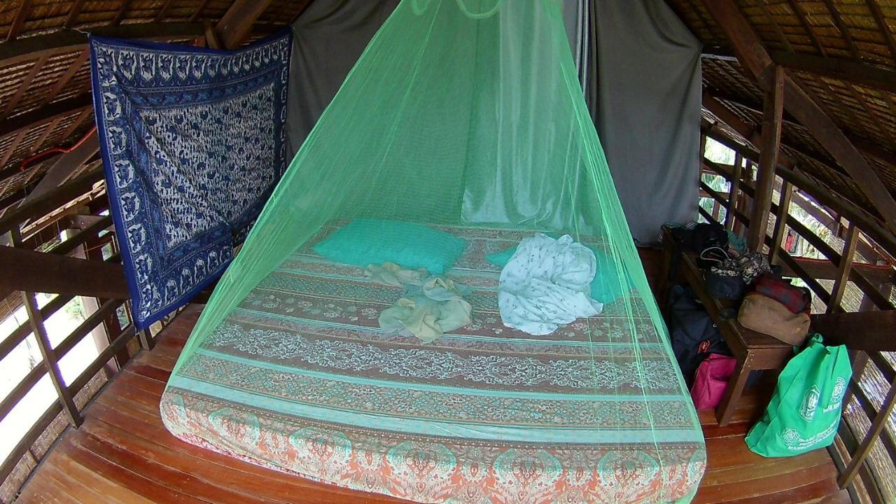 Footprints Homestay (Adults Only) Хенерал Луна Екстериор снимка