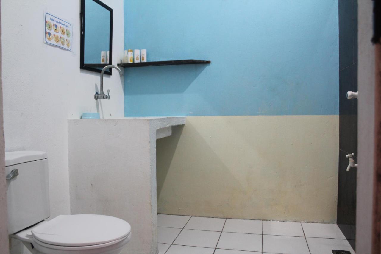 Footprints Homestay (Adults Only) Хенерал Луна Екстериор снимка