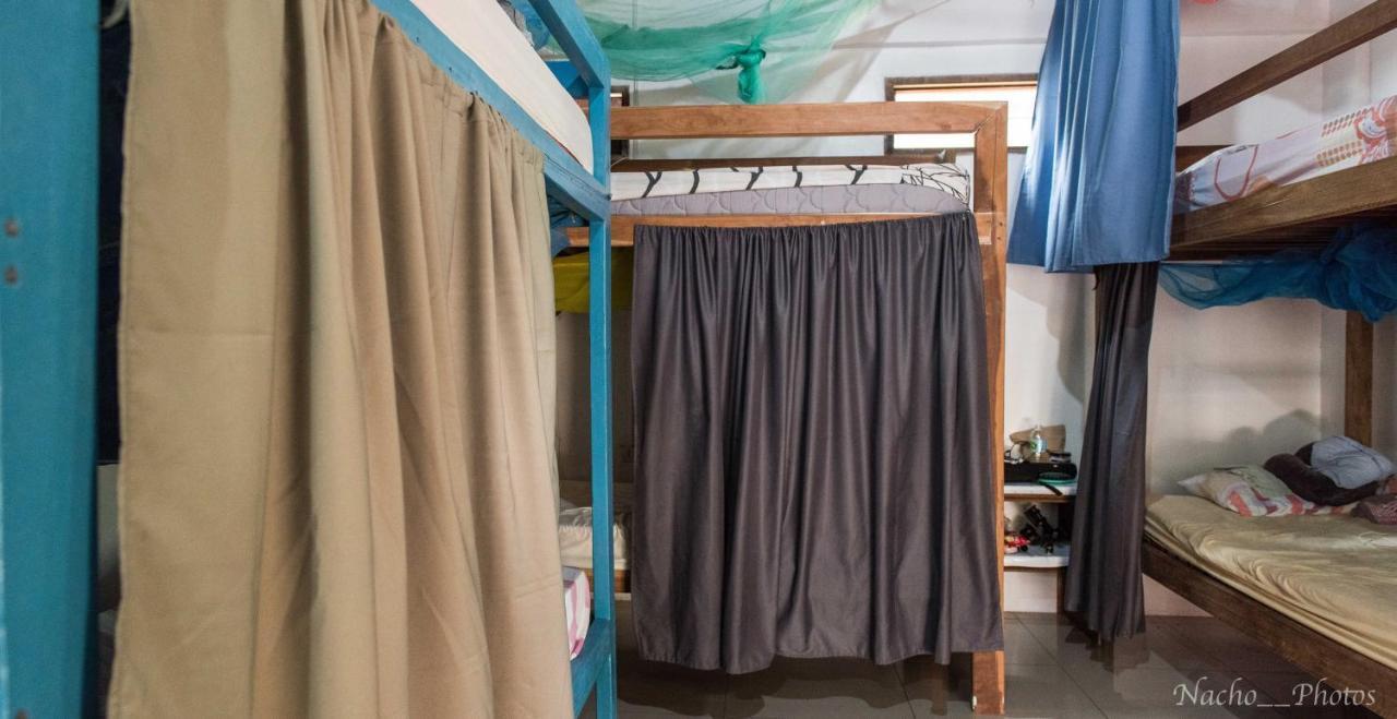 Footprints Homestay (Adults Only) Хенерал Луна Екстериор снимка